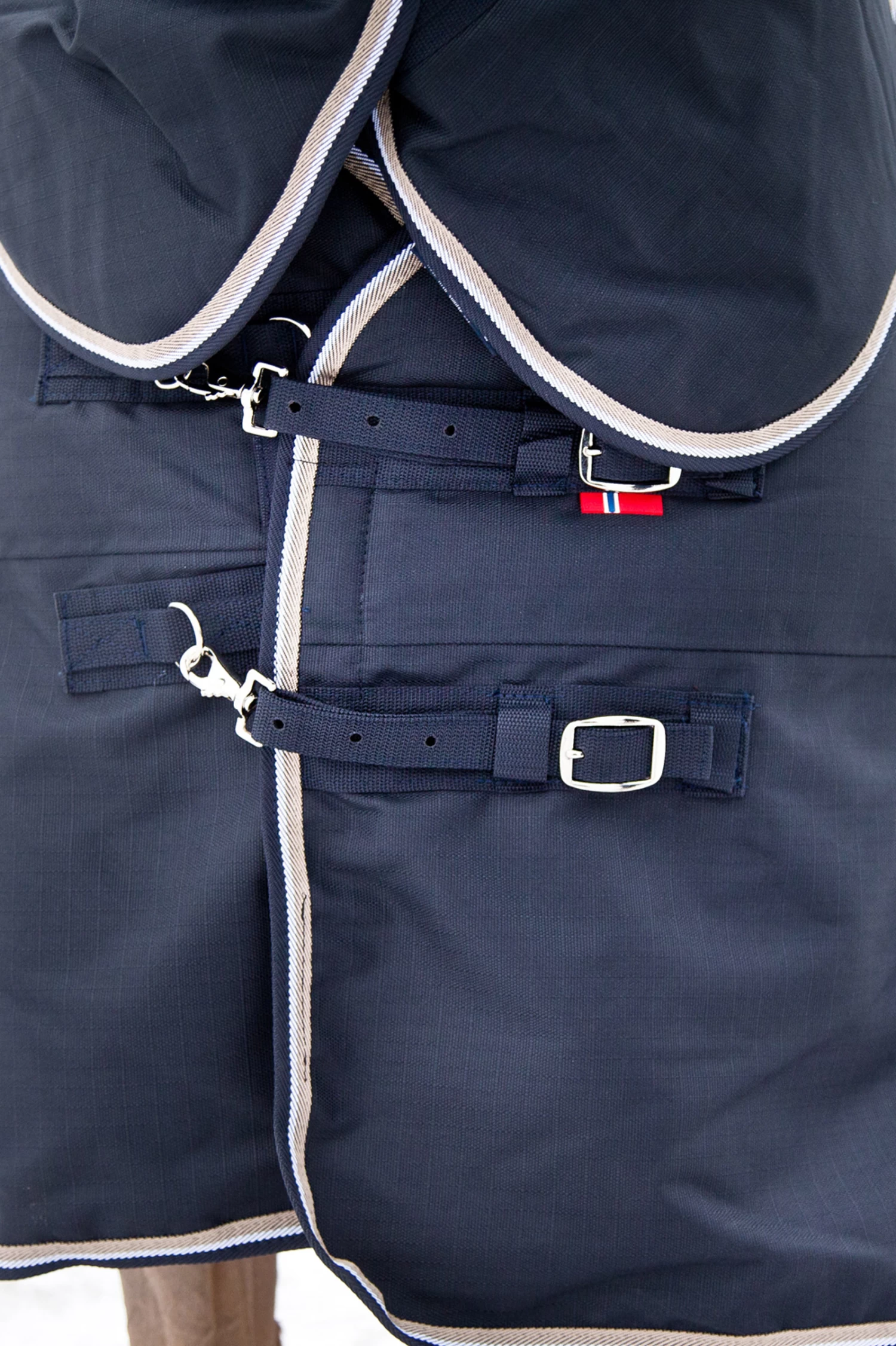 B Vertigo Georgina Weidedecke Mit Abnehmbarem Halsteil, 250g – Bild 5