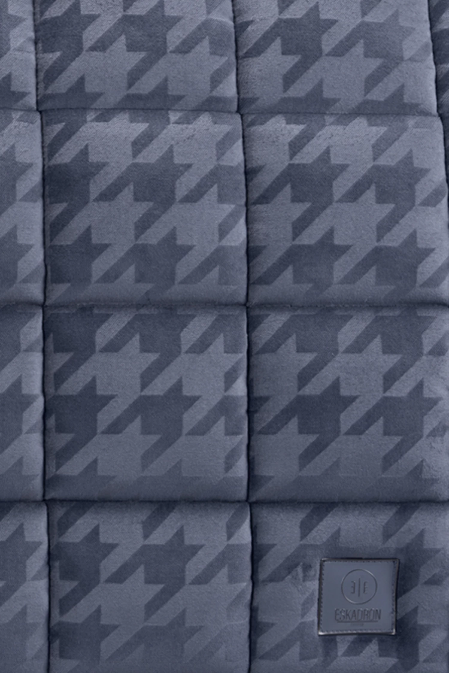 Eskadron Essence 22/23 Velvet Stamp Dressurschabracke – Bild 5